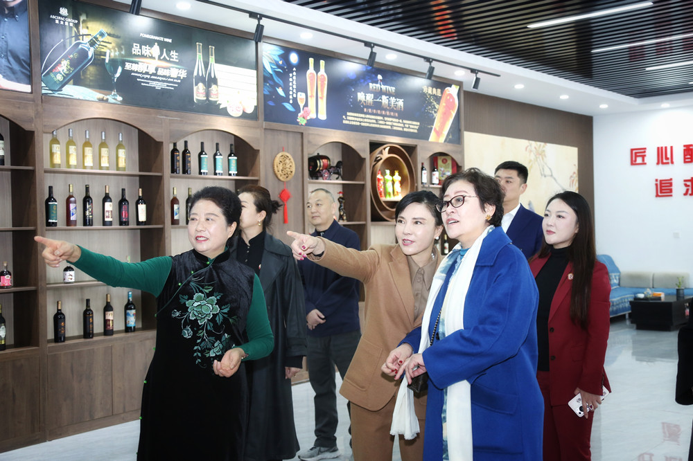 ȫ(lin)ŮI(y)̕LͤһЁ?xing)f̫ʯƿ